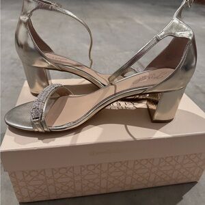 badgley mishka sandals